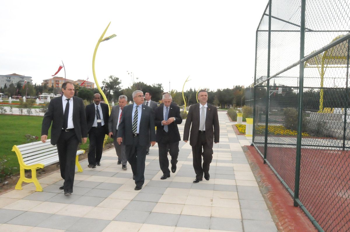 Tekirdağ Belediye Başkanı\'ndan Çorlu Belediye Başkanı\'na Ziyaret