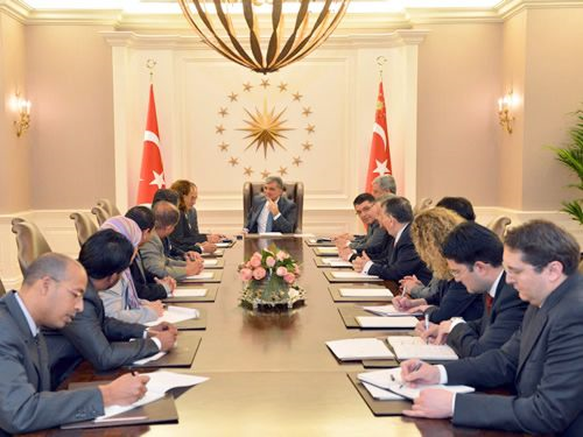 Tunus Ulusal Kurucu Meclisi Komisyon Başkanı Abderrahim Çankaya Köşkü\'nde