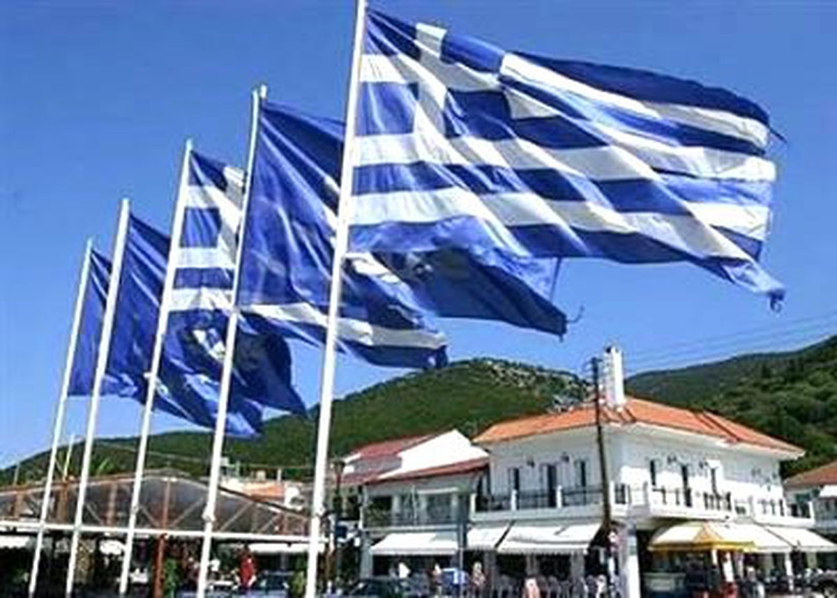 Yunanistan\'da Kritik Oylama