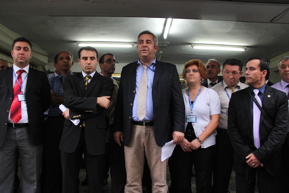 Basın Açıklamasında Sendikacıların \'Yetki\' Tartışması