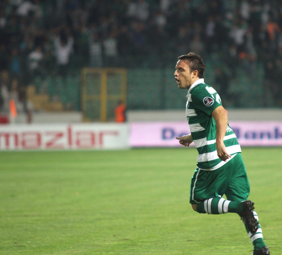 Bursaspor\'da Golcü Pinto, Beşiktaş Maçı Kadrosuna Alınmadı