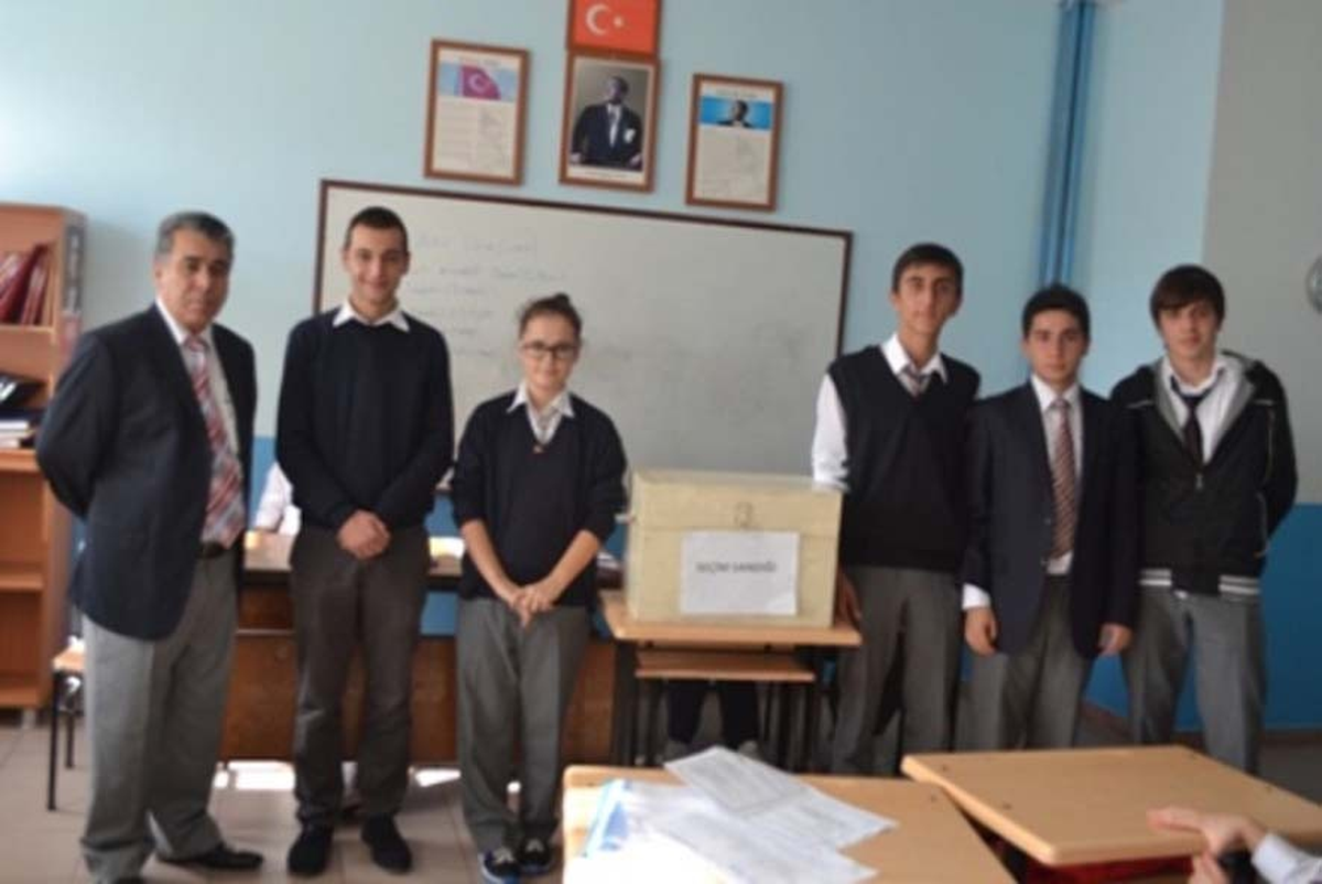 Çan\'da Öğrenci Meclisi Seçimi Yapıldı