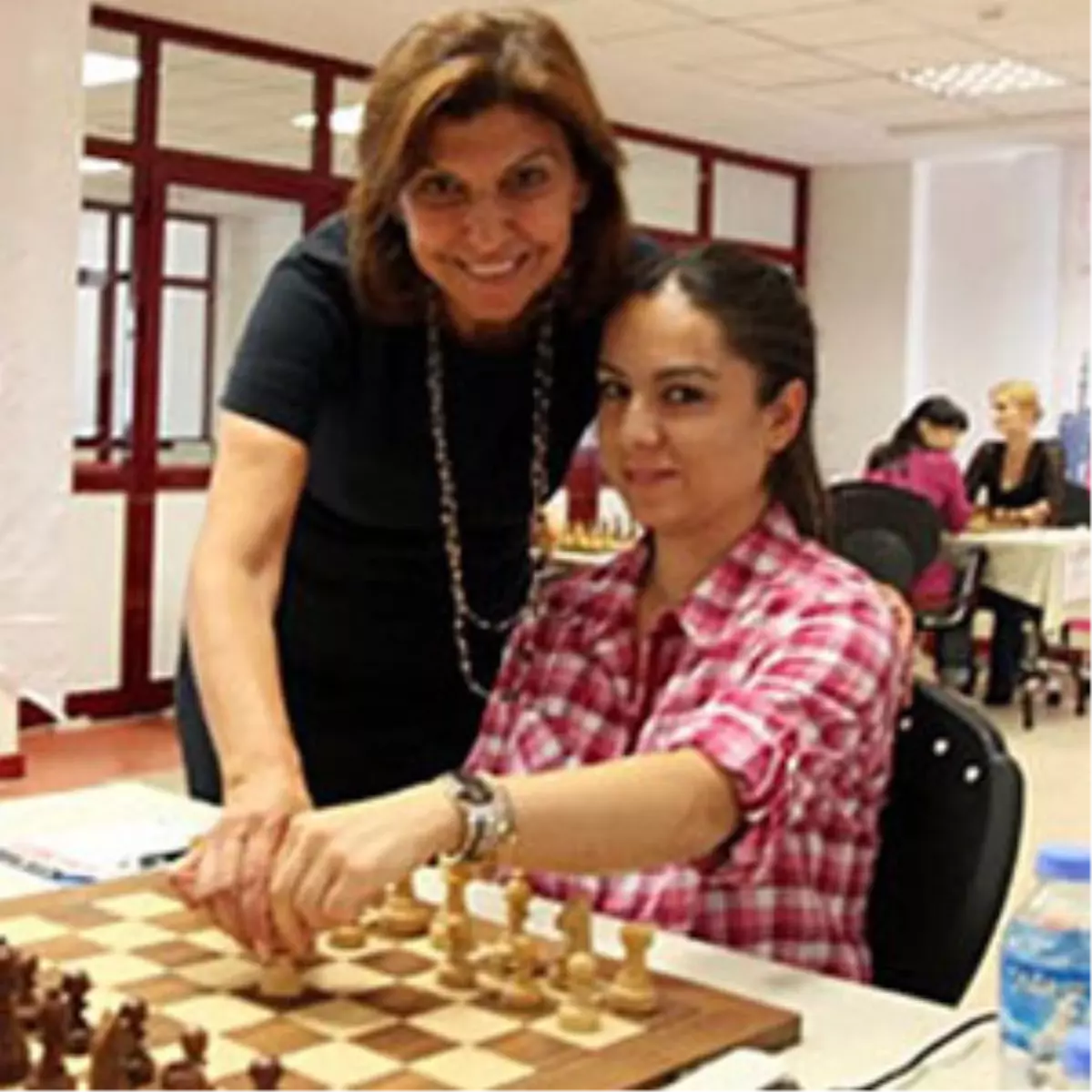 Erkekleri 'Mat' Etti