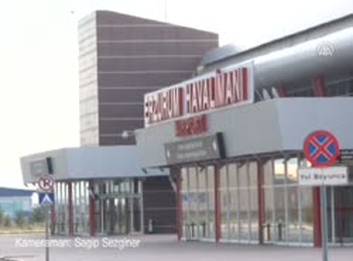 Ermenistan Uçağı Erzurum\'a İndirildi