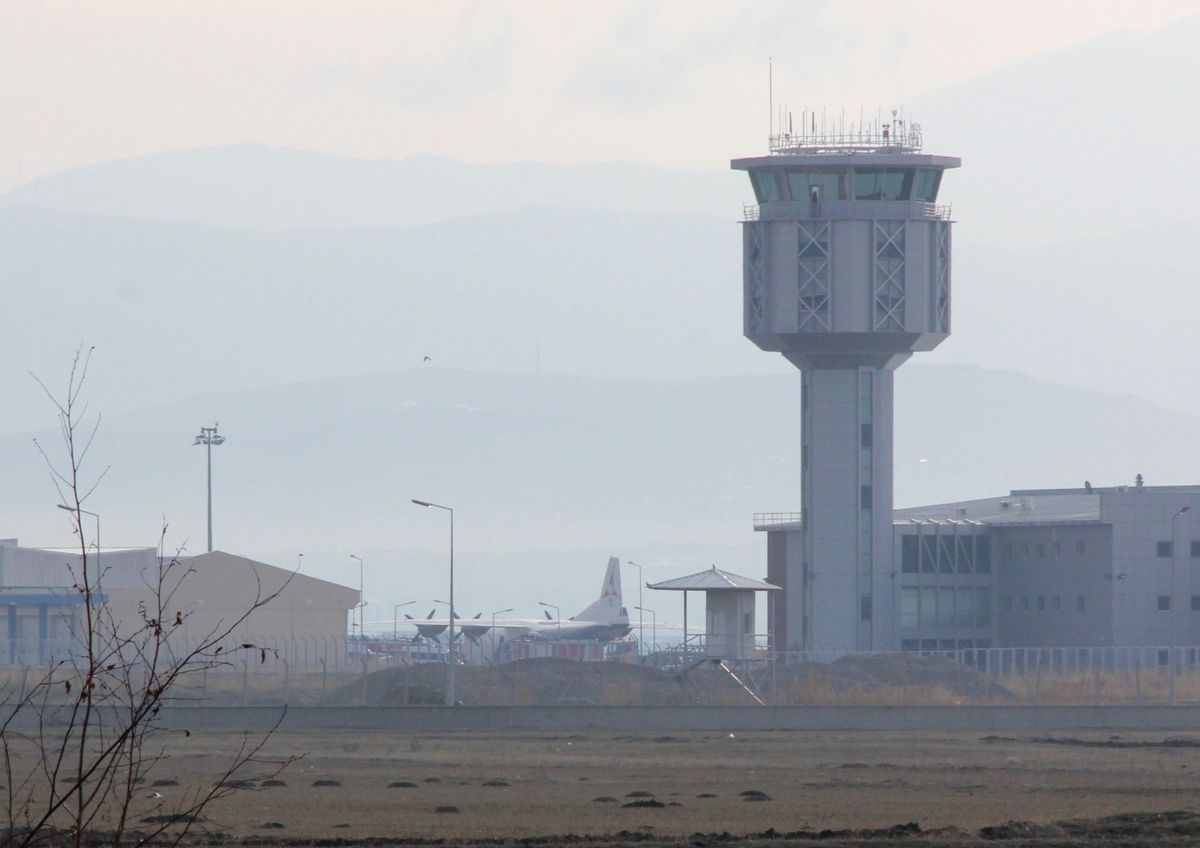 Ermenistan Uçağı\'nda Arama Yapılıyor