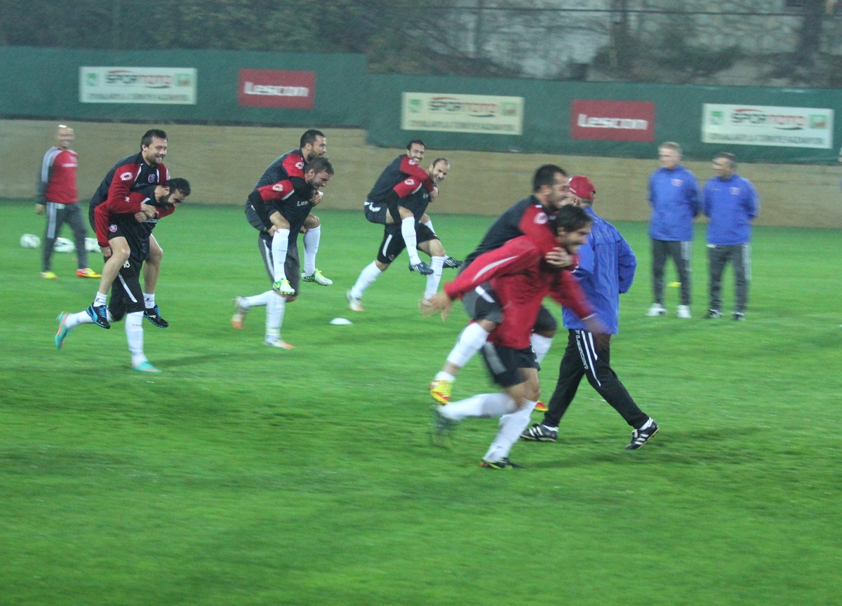 Kardemir Karabükspor\'da İstanbul Büyükşehir Belediyespor Maçı Hazırlıkları