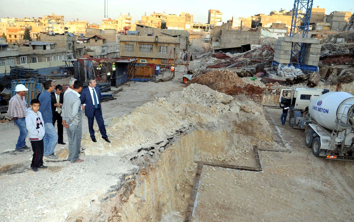 Kentsel Dönüşüm Alanında Çamlıca Konutları\'nın Yapımına Başlandı