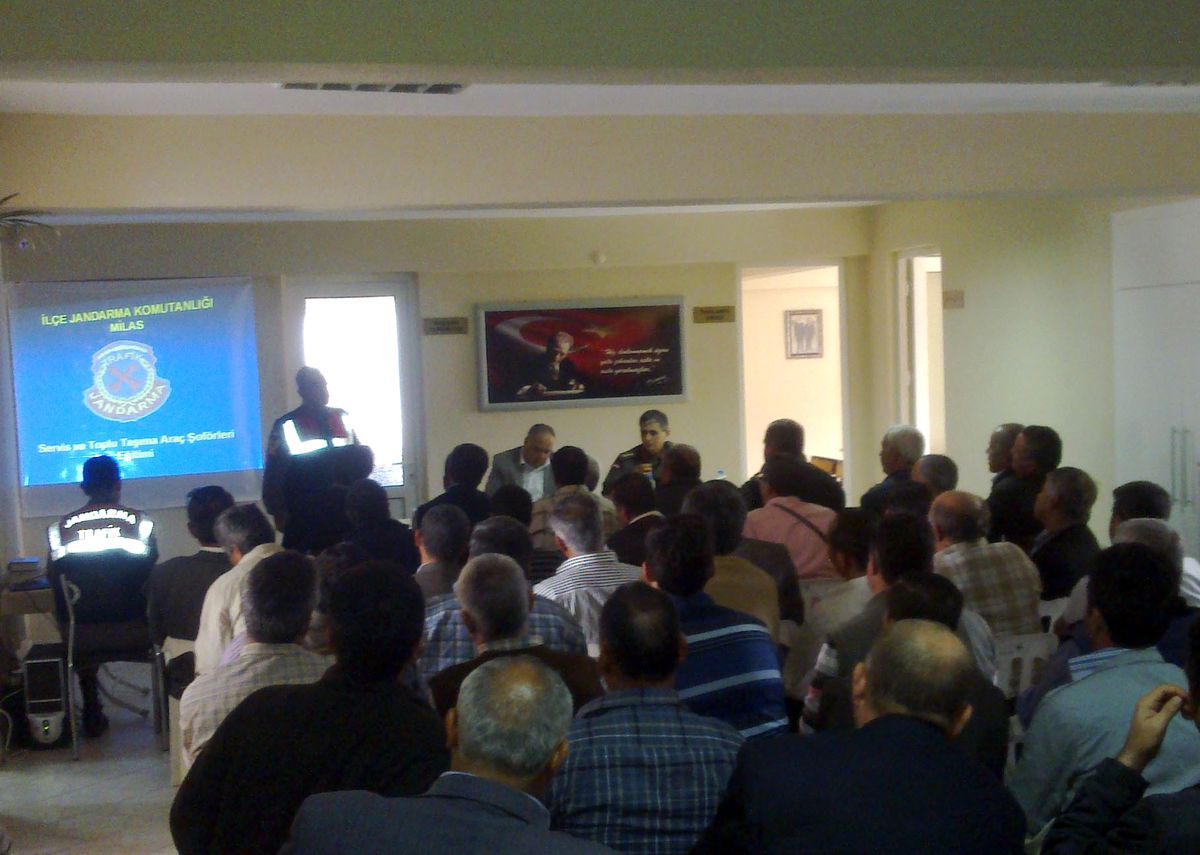 Milas Jandarmasından Trafik Semineri