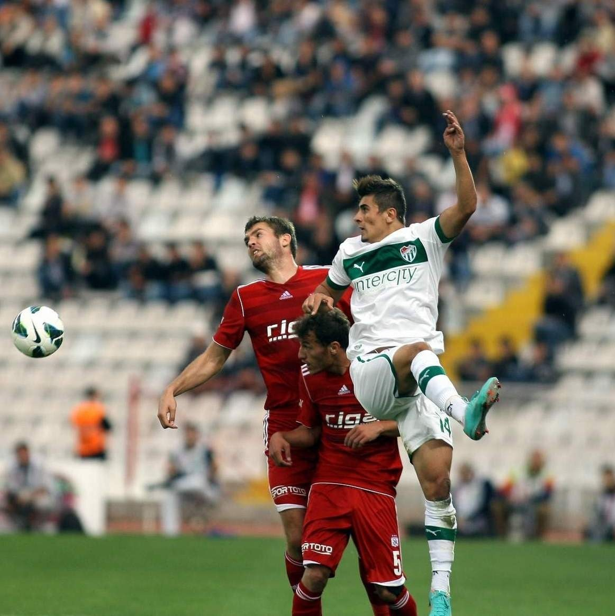 Okan ve Musa\'ya Milli Davet