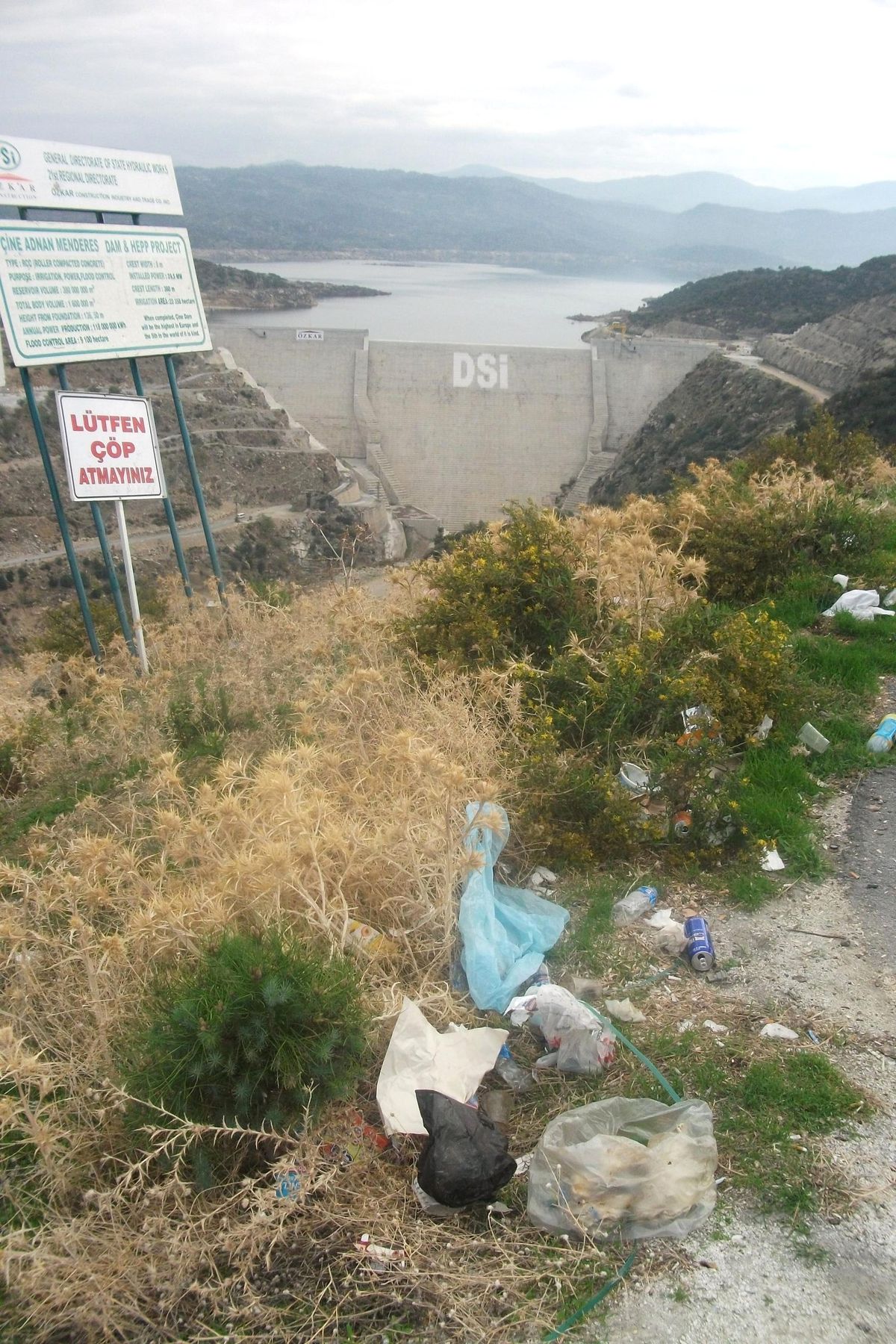 Seyir Terası Çöplük Gibi