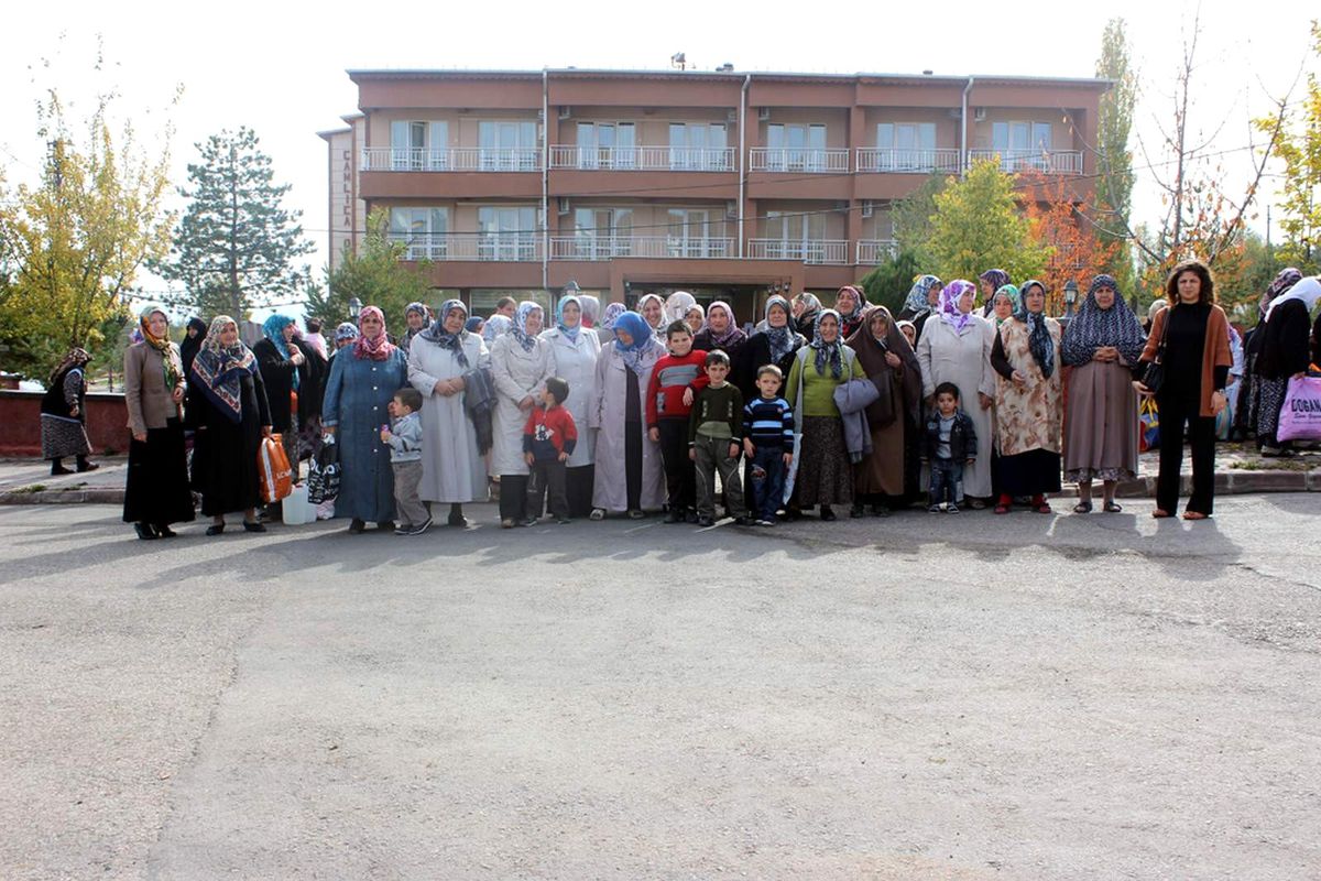 Sivaslı Kadınlar Çermiği Gezmeye Devam Ediyor