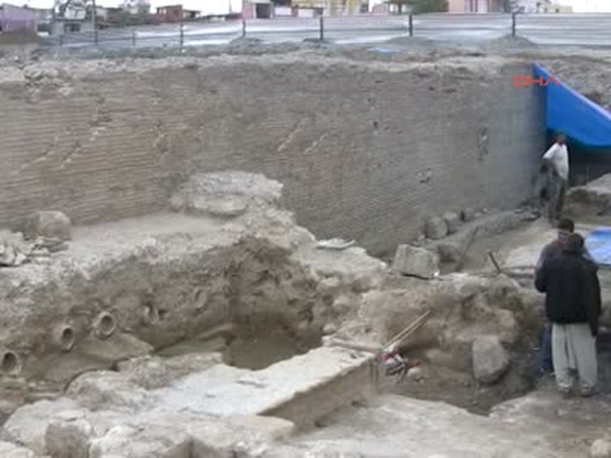 Tarsus\'ta Erken Roma Dönemine Ait Mozaik Bulundu