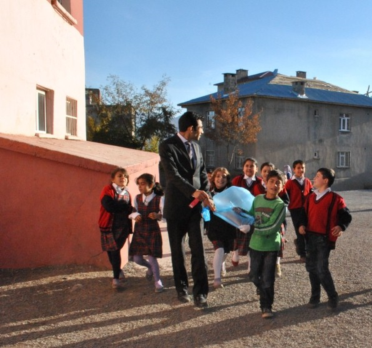 Tatvan\'da "Temiz Tatvan, Temiz Öğrenciler" Kampanyası