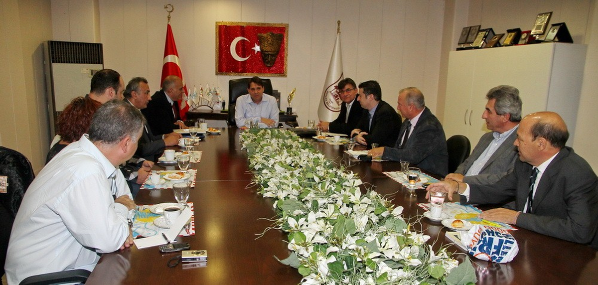 Yunanistan\'a Krizden Çıkış Tüyosu İzmir\'den