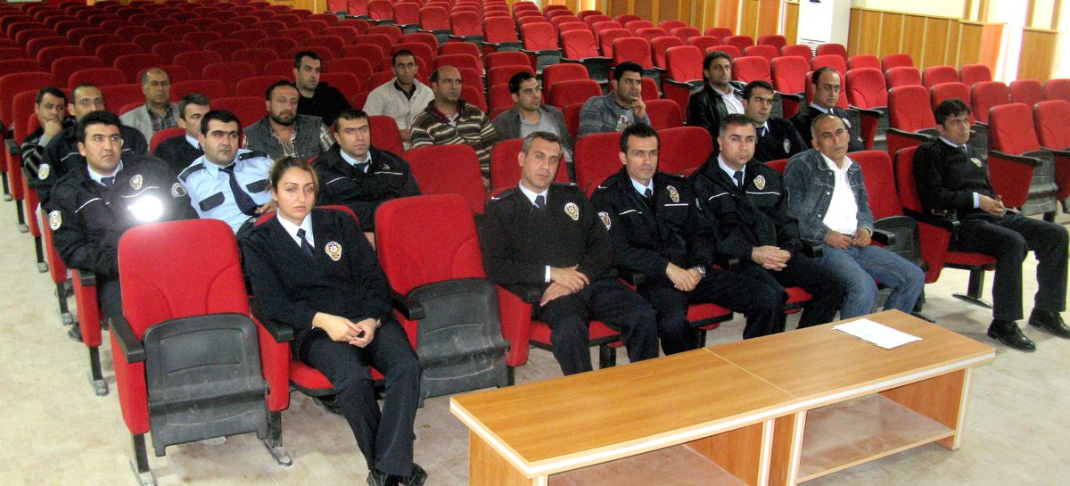 Araban\'daki Polislere İntiharları Önleme Semineri