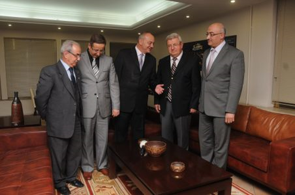 Başkan Ergün\'den CBÜ Vakfı\'na Destek
