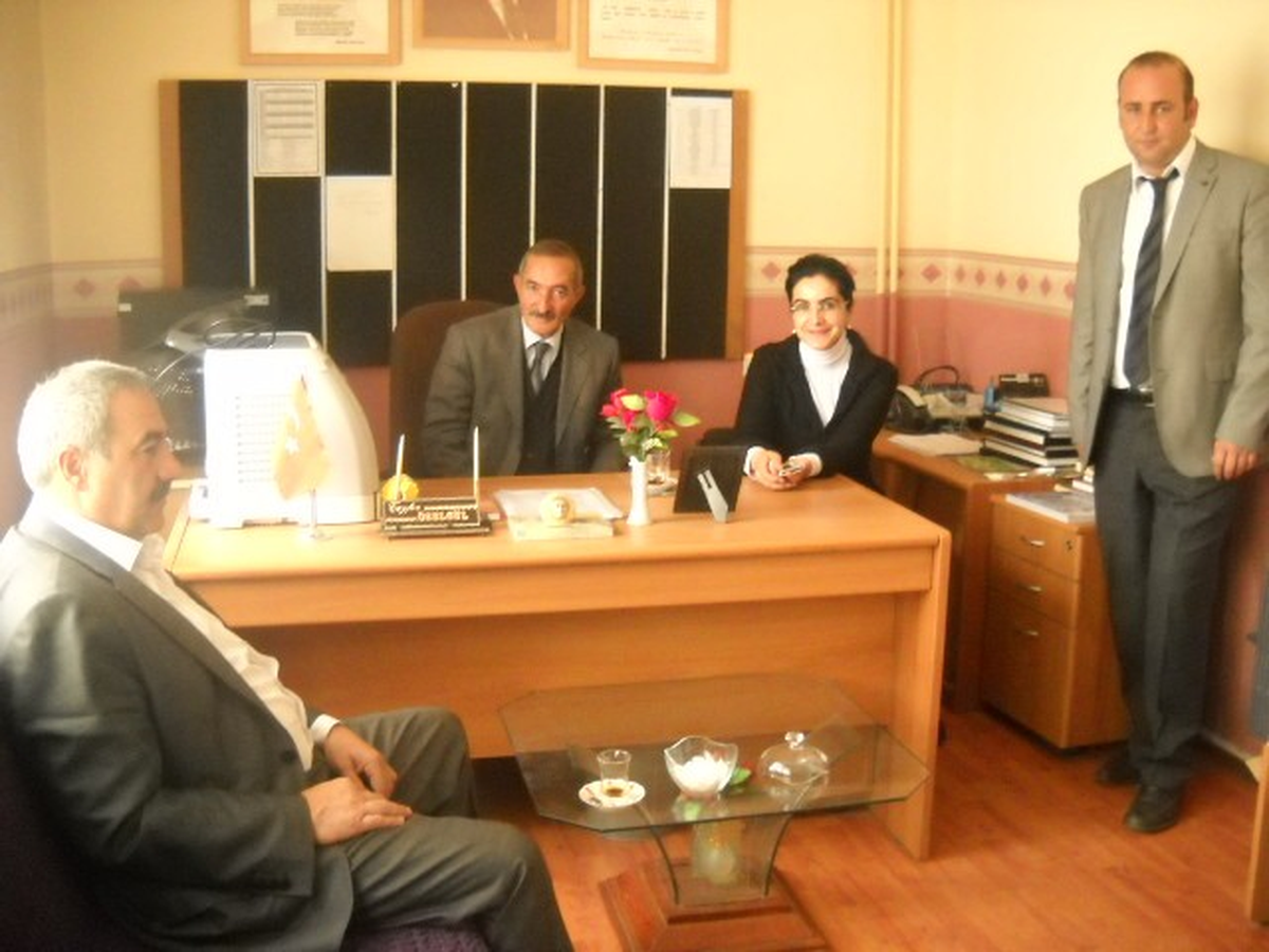 Başkan Yılmaz\'dan Okullara Ziyaret