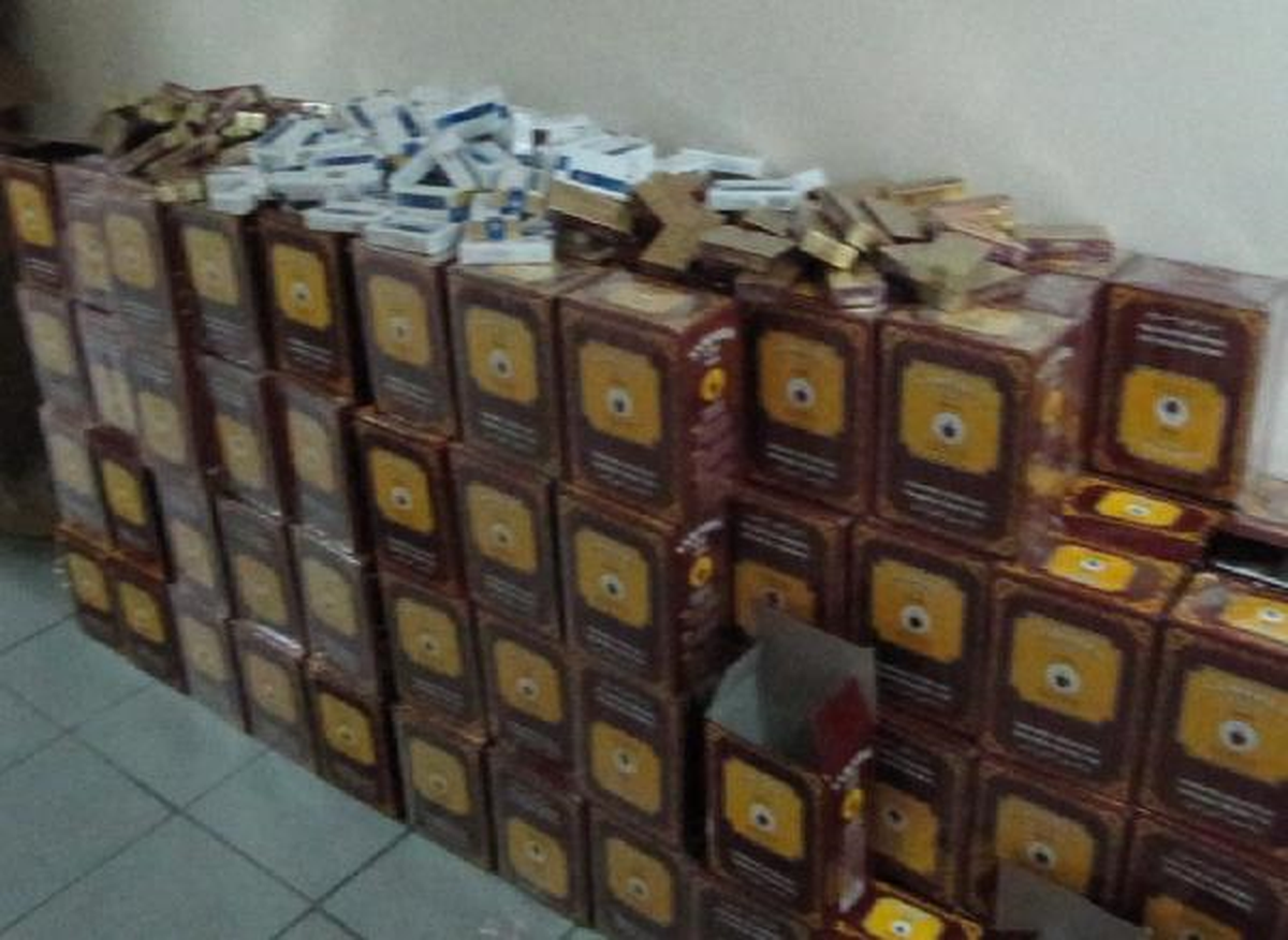 Çay Paketleri İçinde Kaçak Sigara Operasyonu