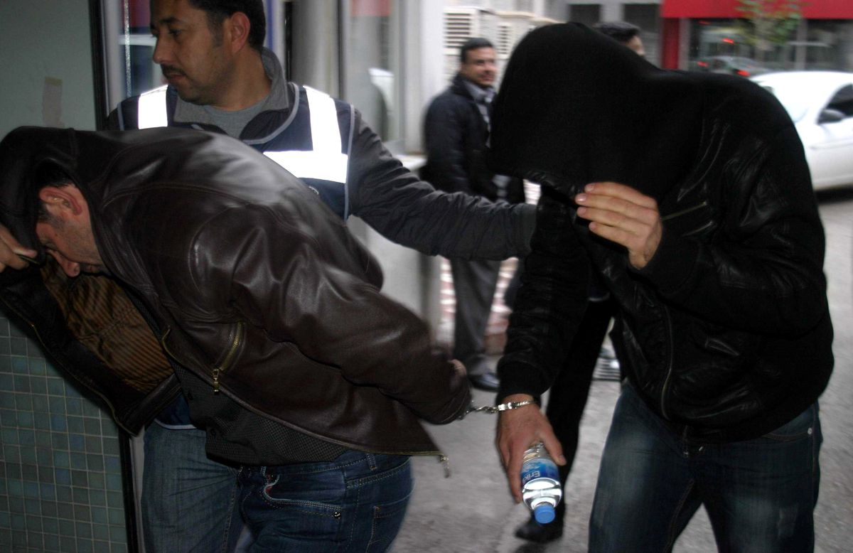 Çocuk ve Kadınları Kullanan Uyuşturucu Çetesi Adliyeye Sevk Edildi