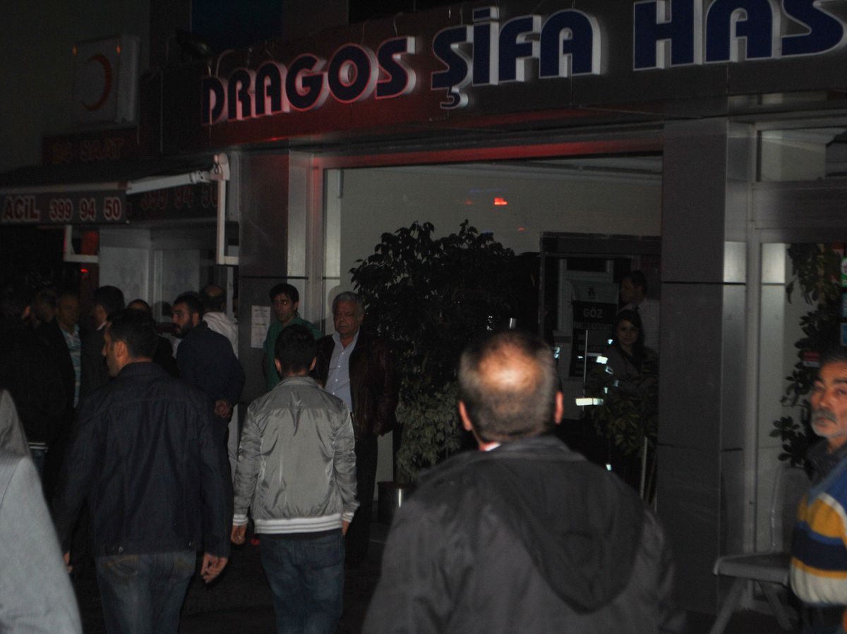 Dragos Şifa Hastanesi\'nde Çıkan Yangın Kontrol Altına Alındı