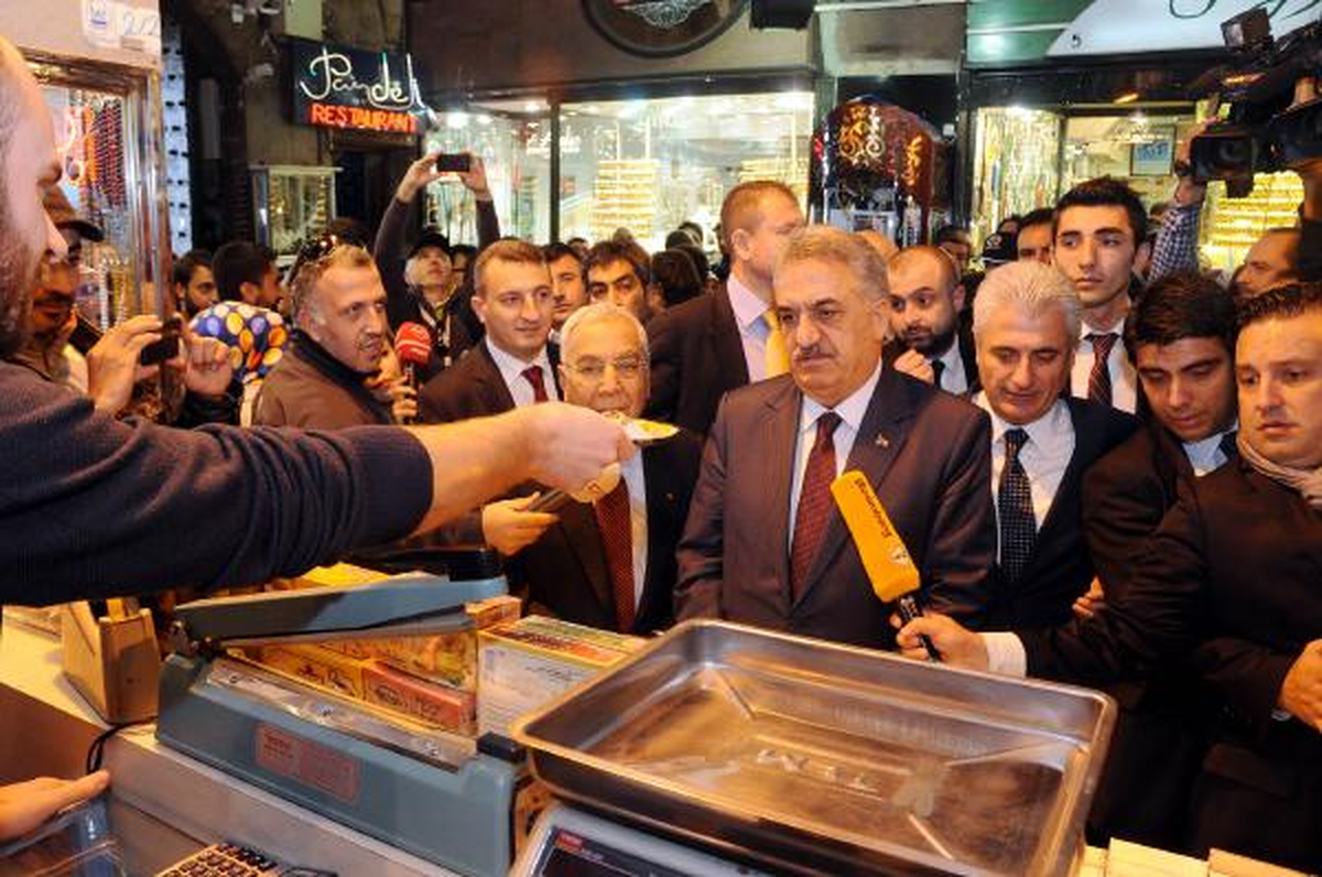 Esnaf Yönetimi Bakan Yazıcı\'nın Görevini Karıştırırsa