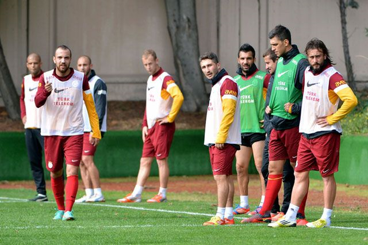 Galatasaray\'da Mersin İdman Yurdu Maçı Hazırlıkları