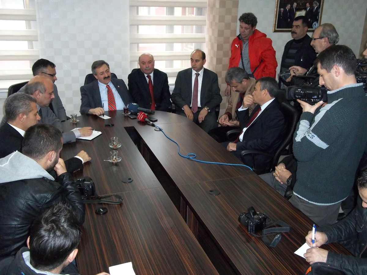 Kırıkkale\'de Nöbetçi Milletvekili Uygulaması Sürüyor