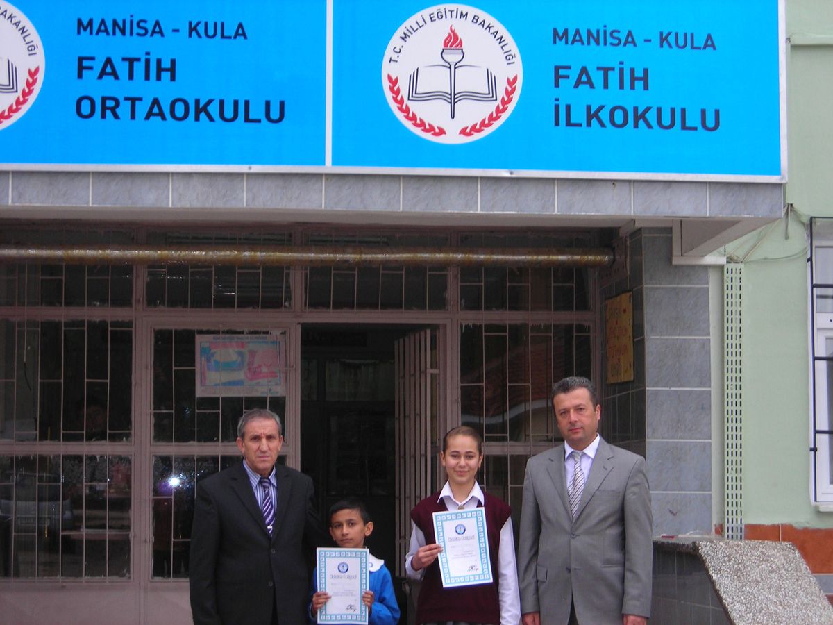 Kula\'da Okul Başkanlığı Seçimi Heyecanlı Geçti