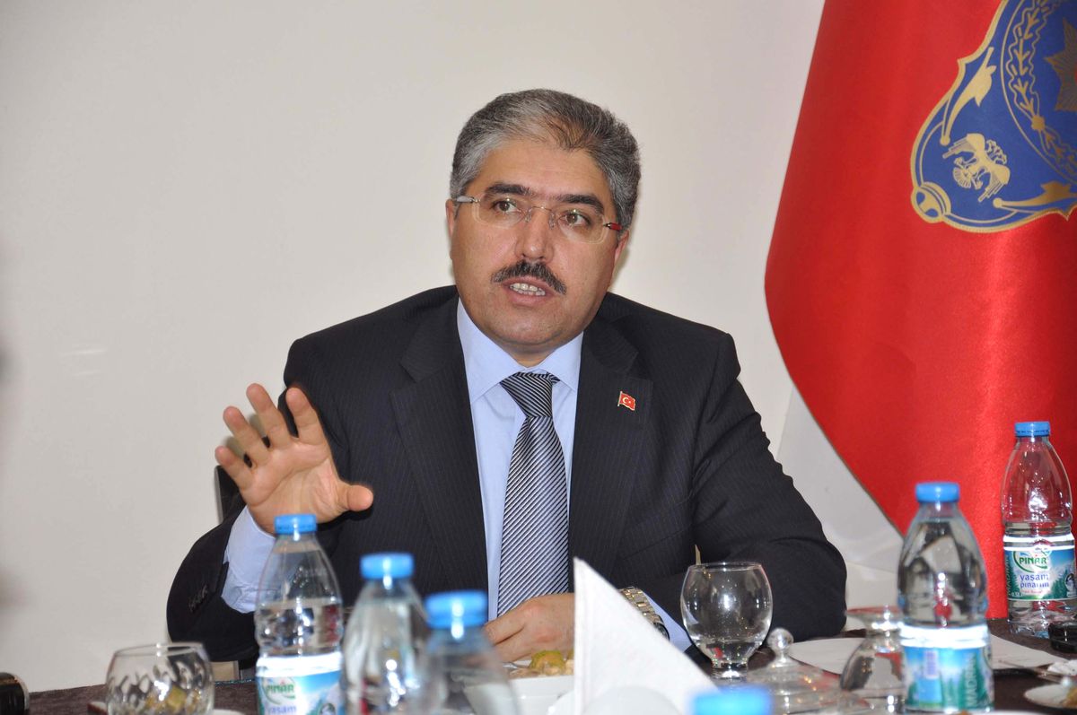 Muş Valisi Çınar\'dan Vatandaşlara Çağrı