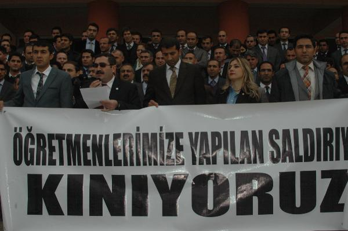 Öğretmene Şiddete Tepki