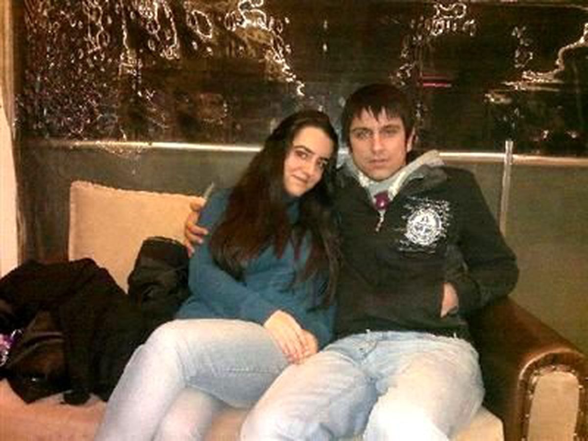 Sevgilisiyle Buluştuğu Binadan Ölüme Atladı
