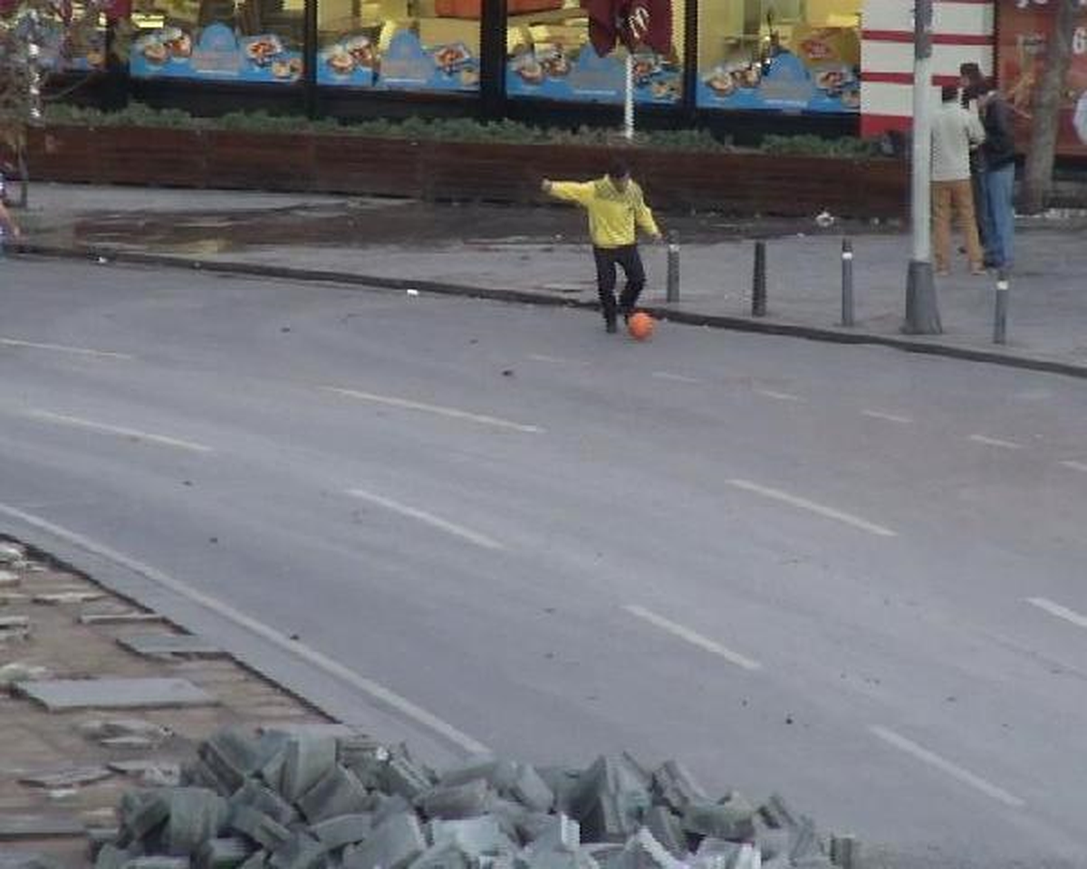 Taksim Meydanı Gençlere Kaldı