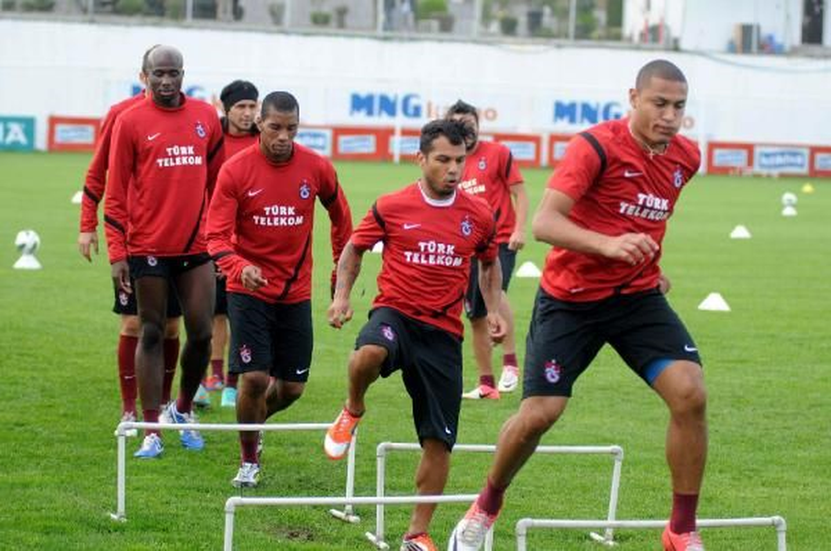 Trabzonspor, Akhisar Belediyespor Galibiyeti Hedefliyor