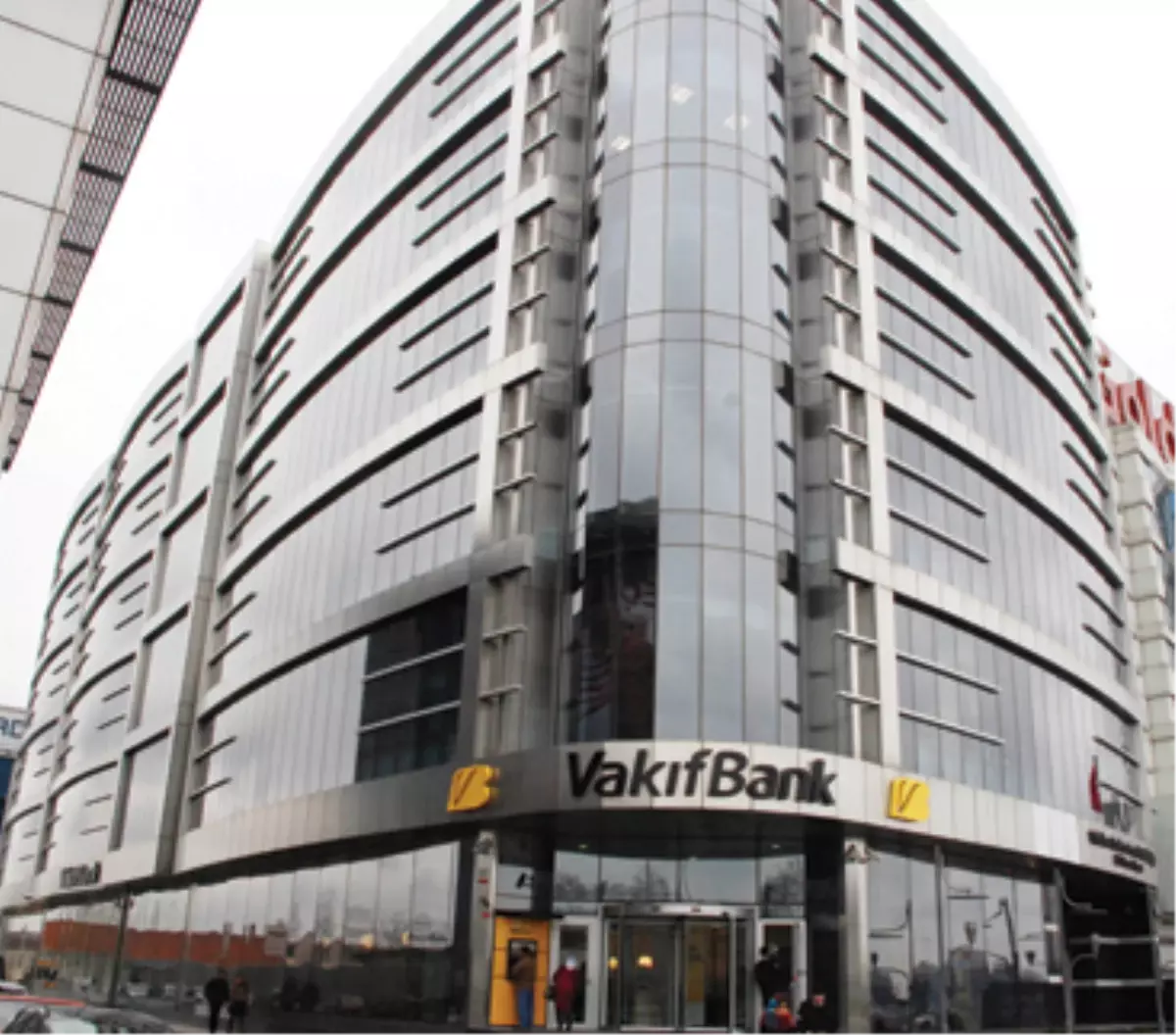 Vakıfbank, 9 Aylık Dönemde 1 Milyar TL Kara Ulaştı