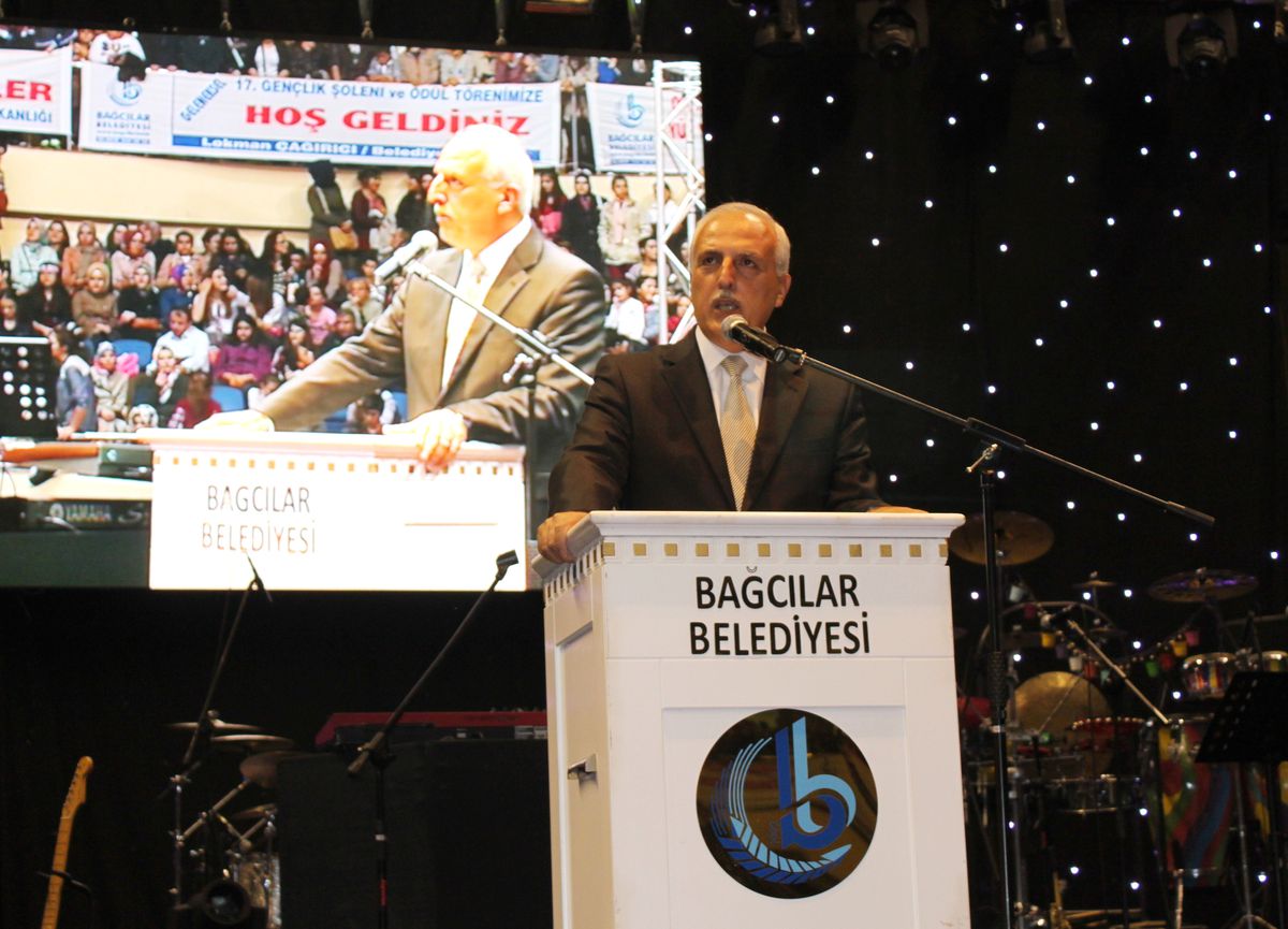 Vali Mutlu: "Dileyen Herkes 10 Kasım\'da Taksim\'e Çelenk Koyabilir"