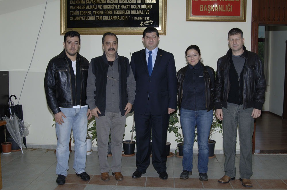 Veteriner Hekimleri Odası Yönetimi Arı\'yı Ziyaret Etti