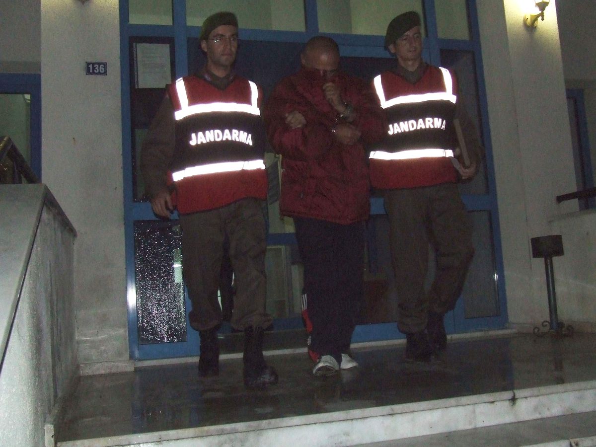 Villalara Dadanan Hırsız Suçüstü Yakalandı
