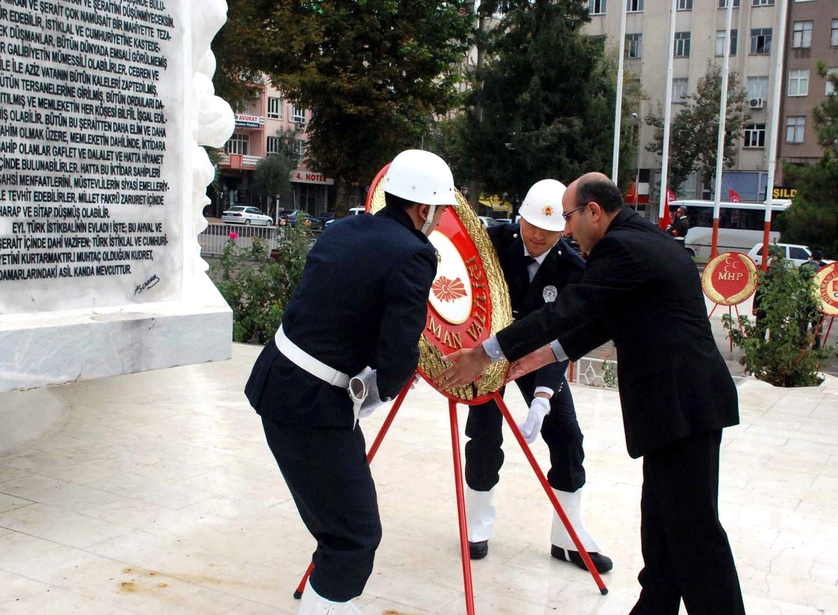 Adıyaman\'da Atatürk\'ü Anma Törenleri