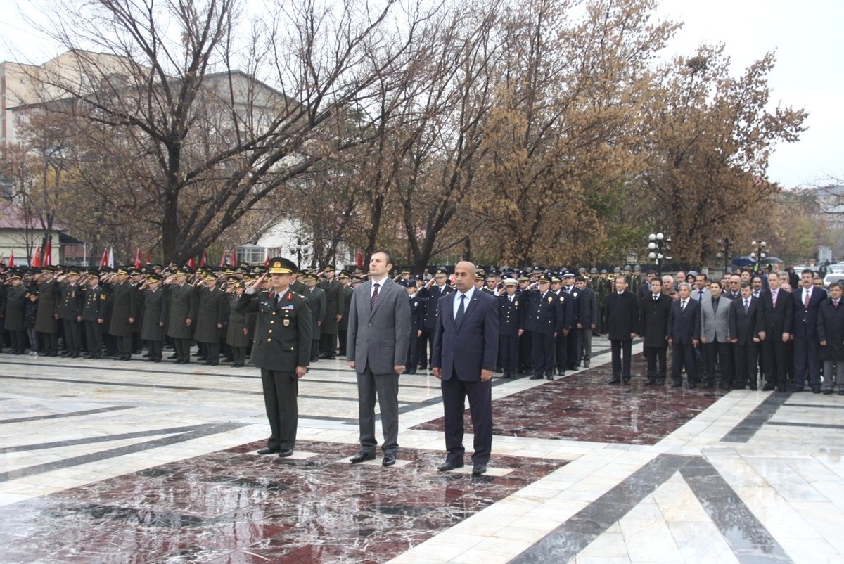 Ağrı\'da 10 Kasım Atatürk\'ü Anma Törenleri