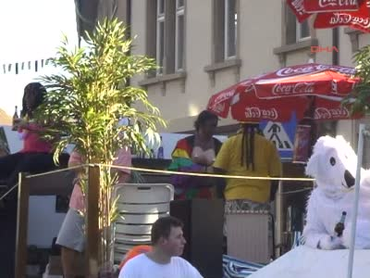 Almanya\'da Karnaval Başlıyor