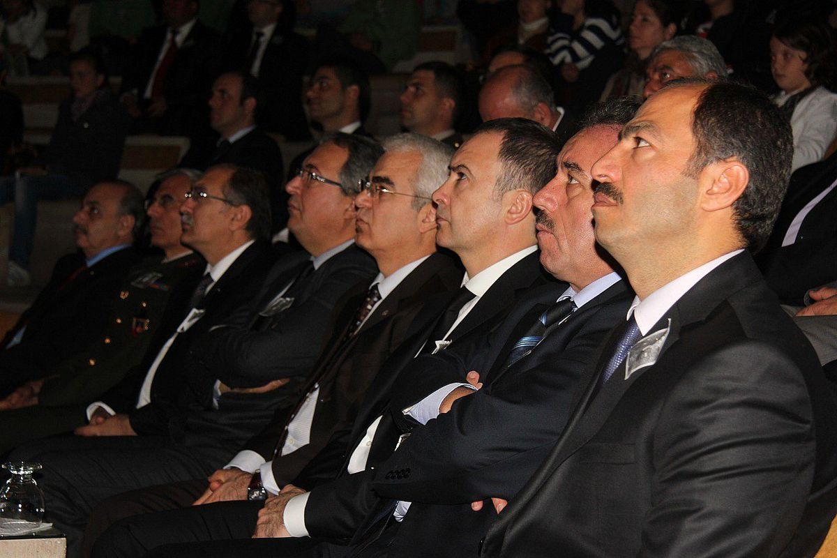 Atamızı 74. Ölüm Yıldönümünde Minnetle Andık