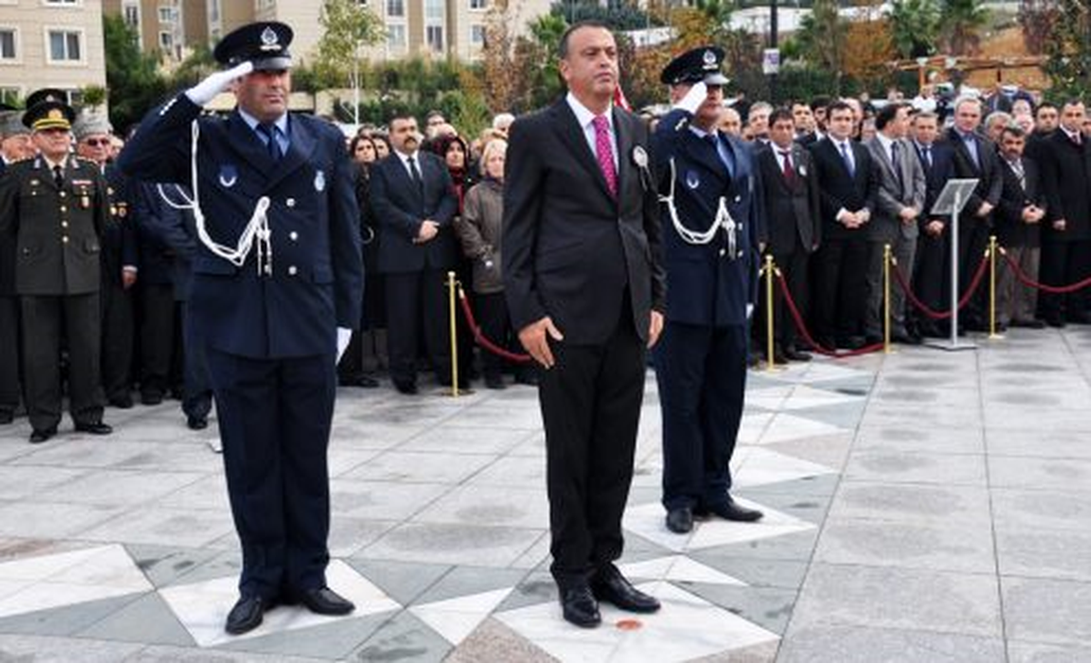 Ataşehir Atasını Andı