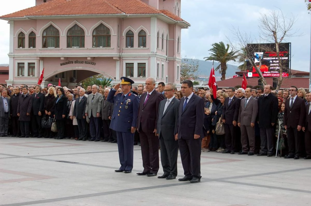 Atatürk Bandırma\'da Törenlerle Anıldı