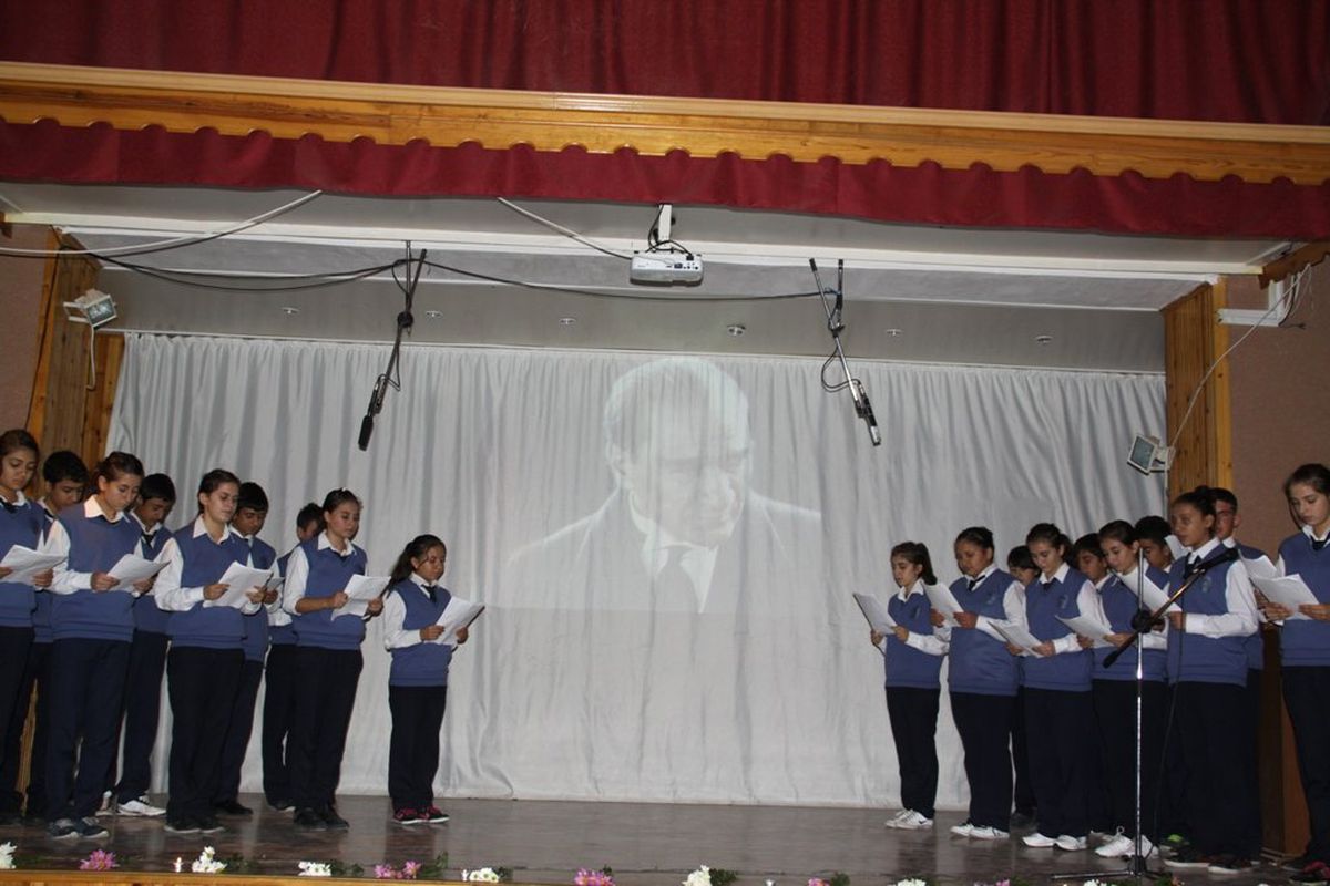 Atatürk\'e Erzin\'de Sessiz Anma