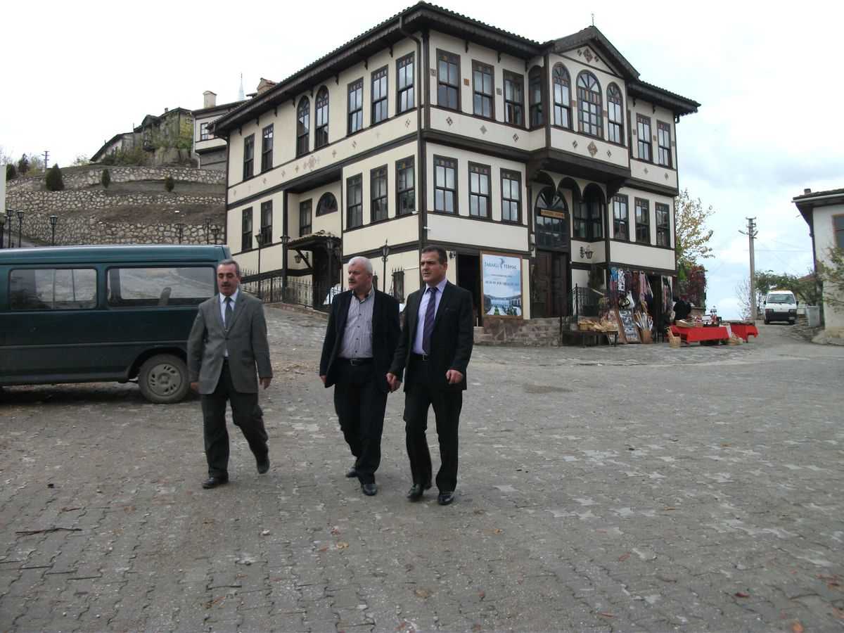 Başbakanlık Müşaviri Şahin Sakarya\'da