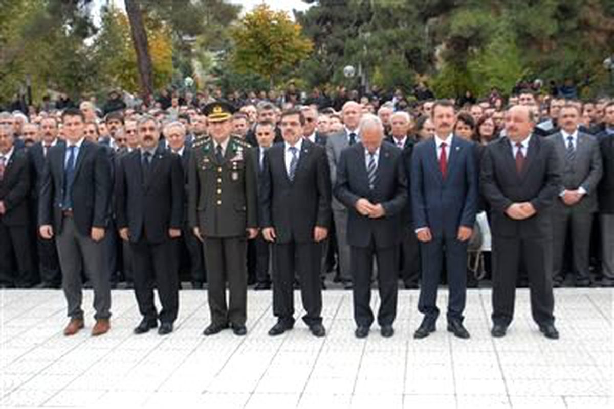 Burdur\'da \'Ata\'yı Anma Törenleri