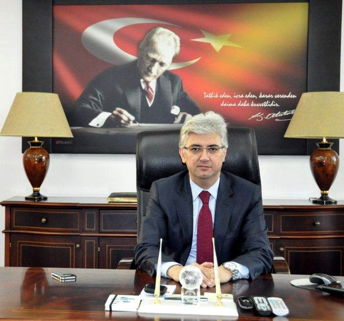 Büyük Önder Atatürk\'ü Anıyoruz