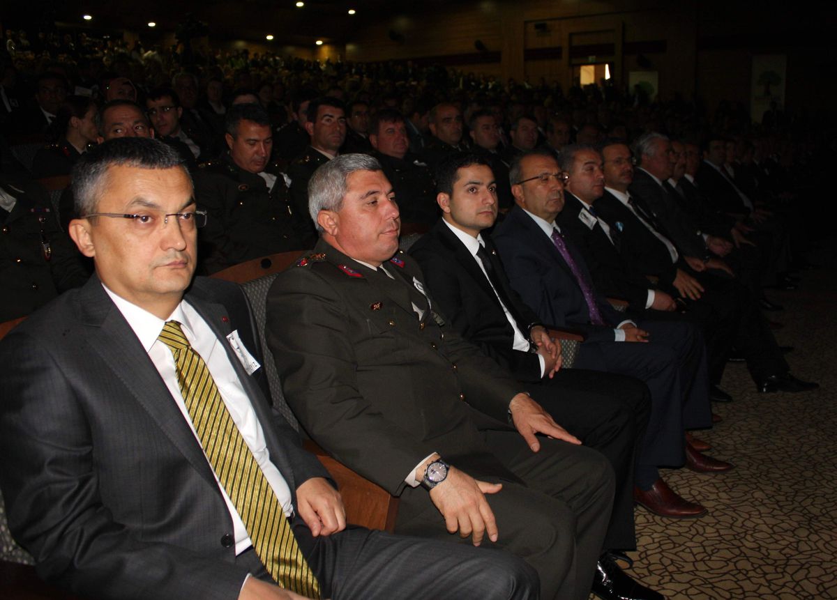 Emine Konukoğlu Lisesi\'nde Ata\'yı Anma Töreni
