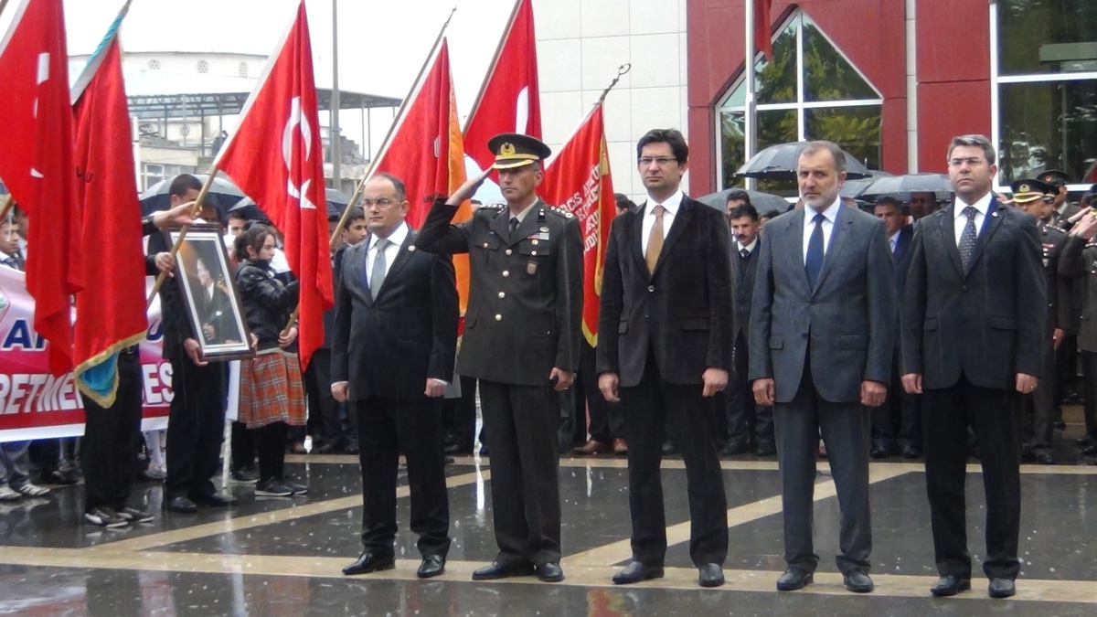 Erciş\'te 10 Kasım Atatürk\'ü Anma Günü ve Atatürk Haftası