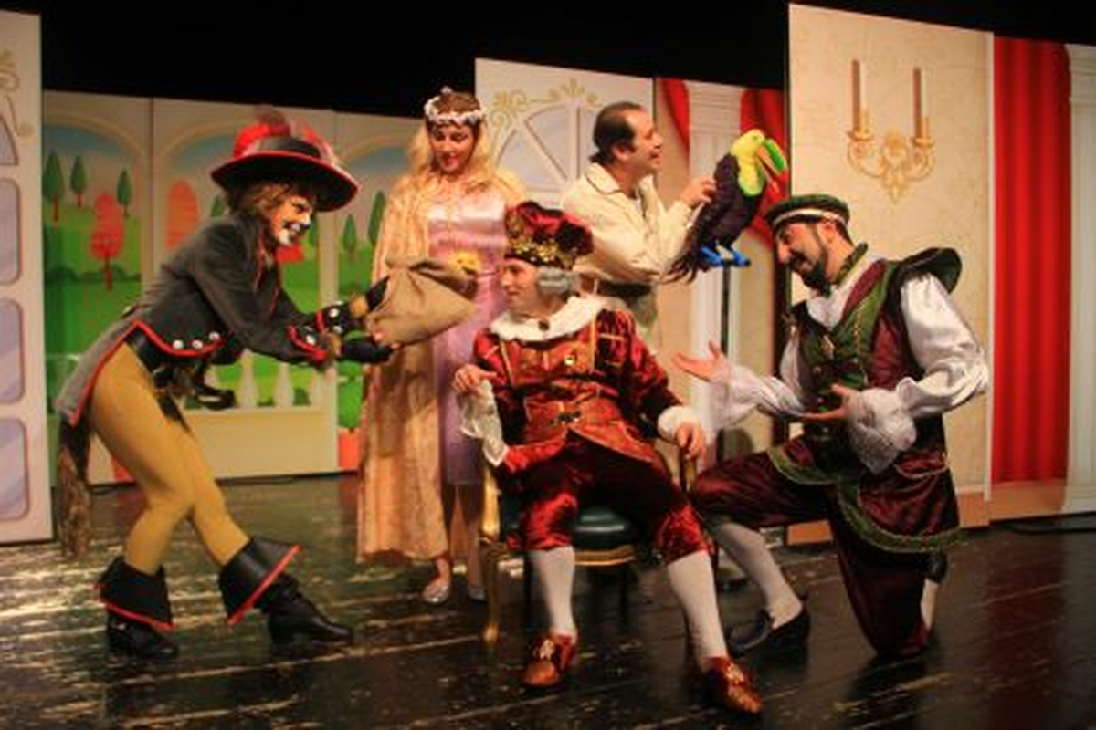 ETİ Çocuk Tiyatrosu DAÜ`de